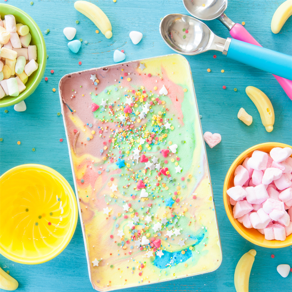 How to Make DIY Unicorn Rainbow Poop Soap With Melt and Pour Soap -  Everything Pretty